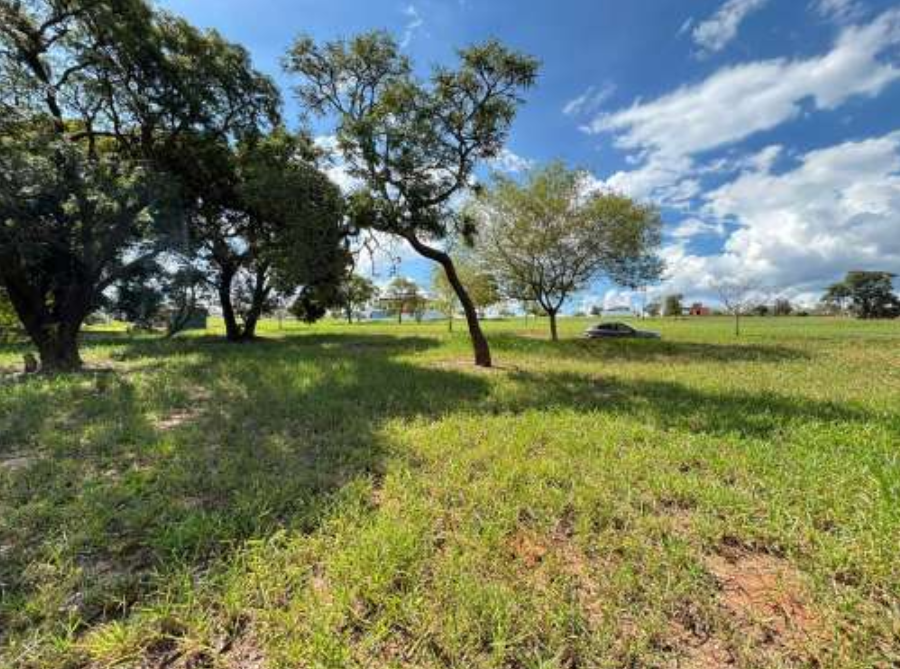Terreno no loteamento Riviera de Santa Cristina – Gleba VI
