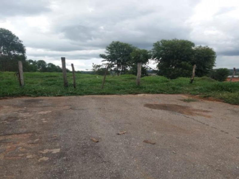 LOTES RESIDENCIAIS nos Estados de Minas Gerais e Pernambuco - Lote 001 (ID 1645)