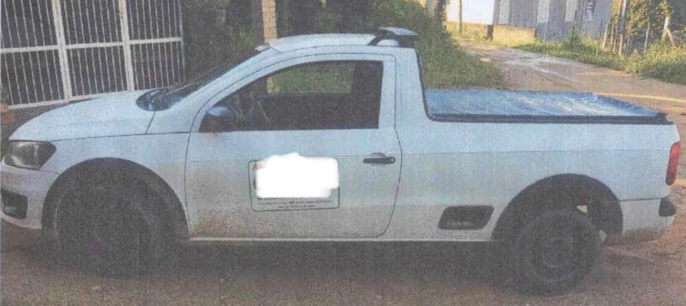 UM VEÍCULO VW/SAVEIRO CS TL MB - Daux Leilões. Desde 2003. Leiloeiro. Leilão. Judiciais e Extrajudiciais. Santa Catarina