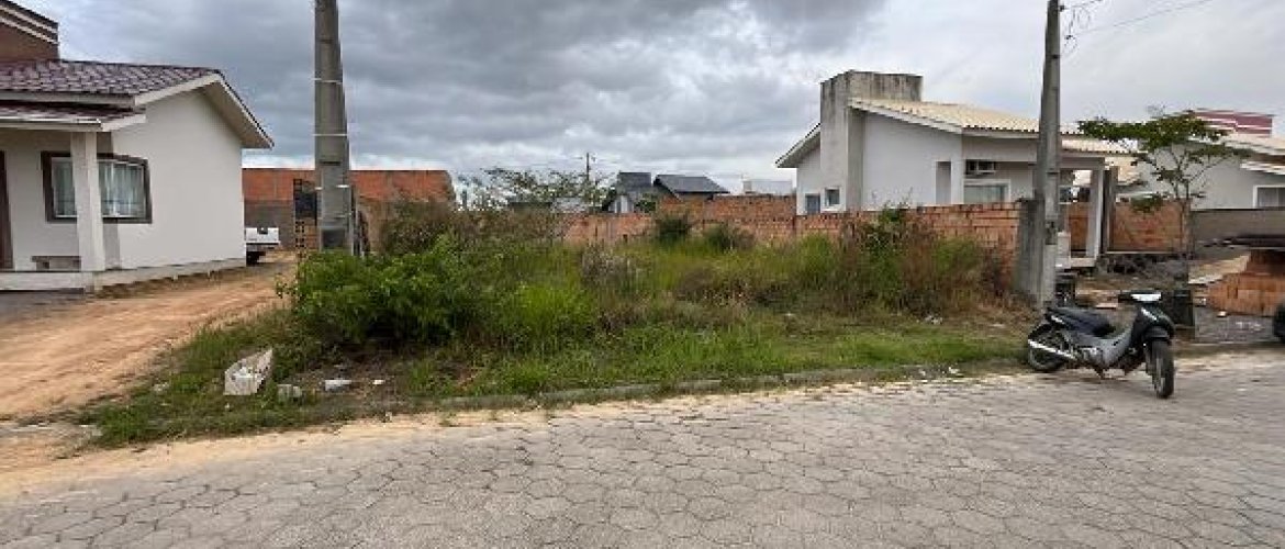 TERRENO DE LEILÃO DA CAIXA, NO BAIRRO VILA FLOR, NA CIDADE CAPIVARI DE BAIXO, NO ESTADO SC