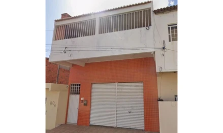 Imóvel comercial e residencial, localizado no nº 28, edificado no Lote de Terreno nº 03, da Quadra NA, do Conjunto Habitacional Rio Corrente, em Petro