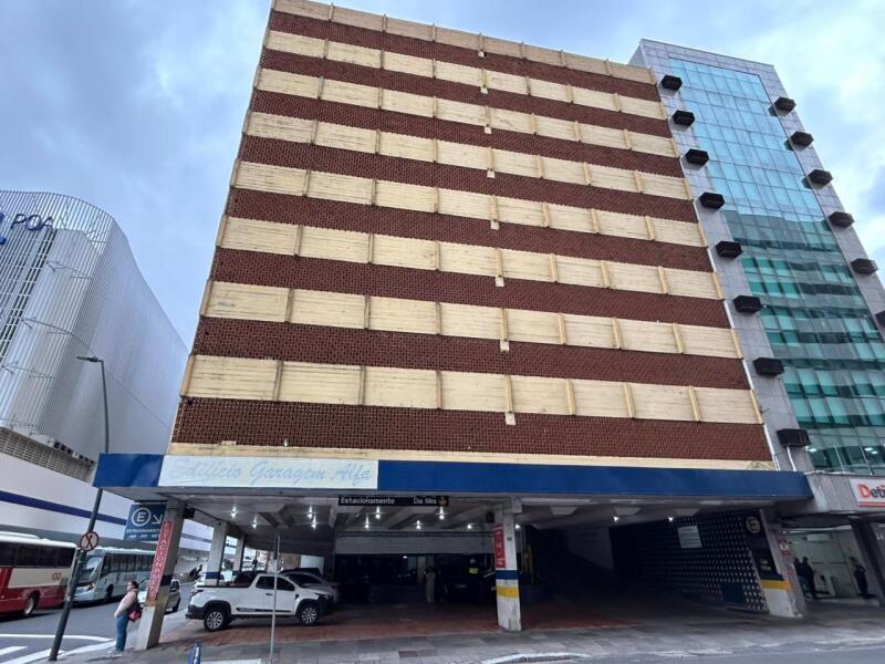 Vaga de Garagem em leilão no Edifício Hyde Três Figueiras em Porto Alegre - RS