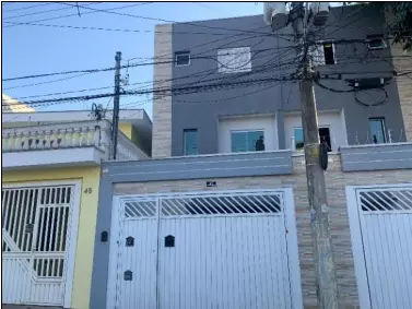 Santo andré/sp - casa nº 01, constituída de 3 pavimentos, condomínio conjunto