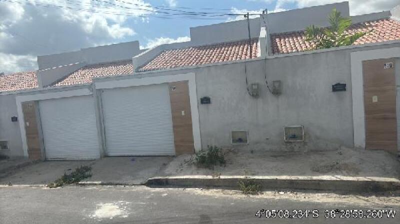 Casa em leilão em Olho D'Água, Horizonte/CE
