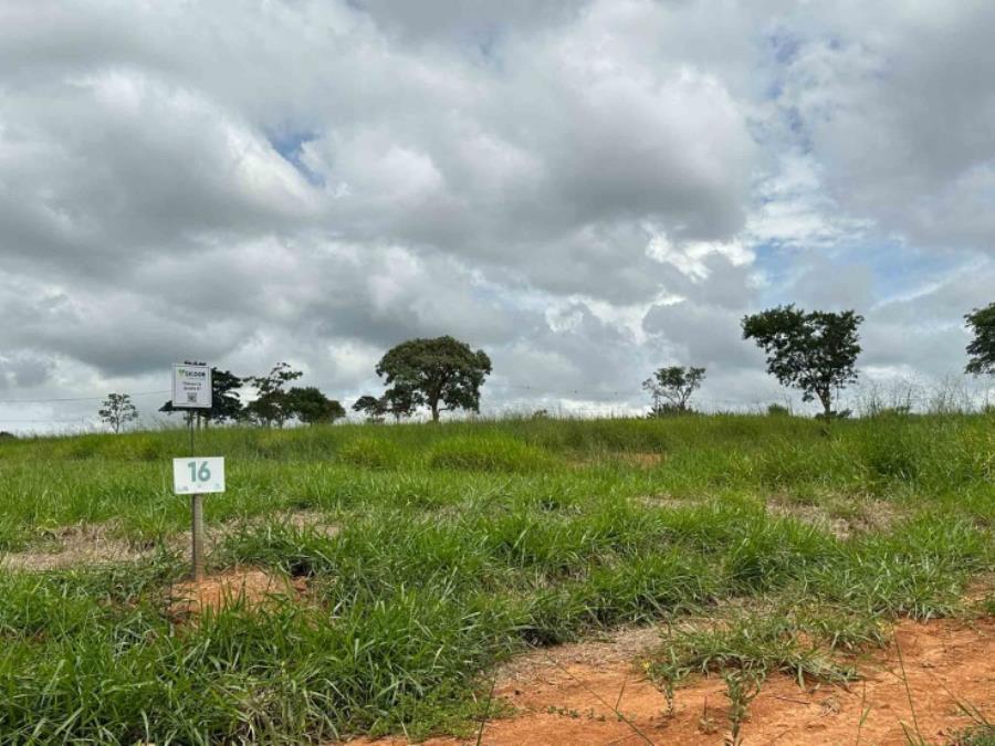 Sicoob - chácara 16, quadra 07, localizada na rua f, no chacreamento espelho d’água, em abaeté/mg, com área total de 1.000,00 m², matrícula nº 29.154 do cri de abaeté/mg.
