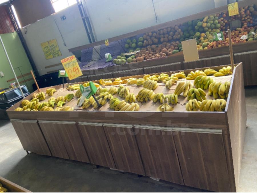 BARBACENA/MG - 04 Bancadas expositora para Hortifruti