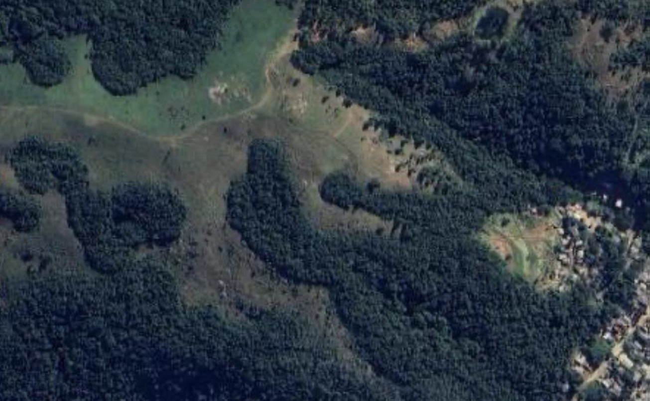 Viamão/rs - área de terras com área aproximada de 4,4030hs., junto à vila monte castelo.