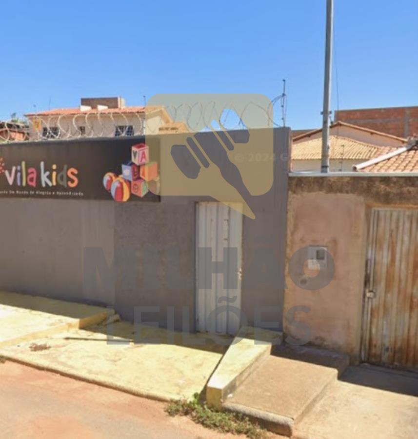 Leilão extrajudicial - lote de 140m² - lote de 140m² em janaúba/mg
