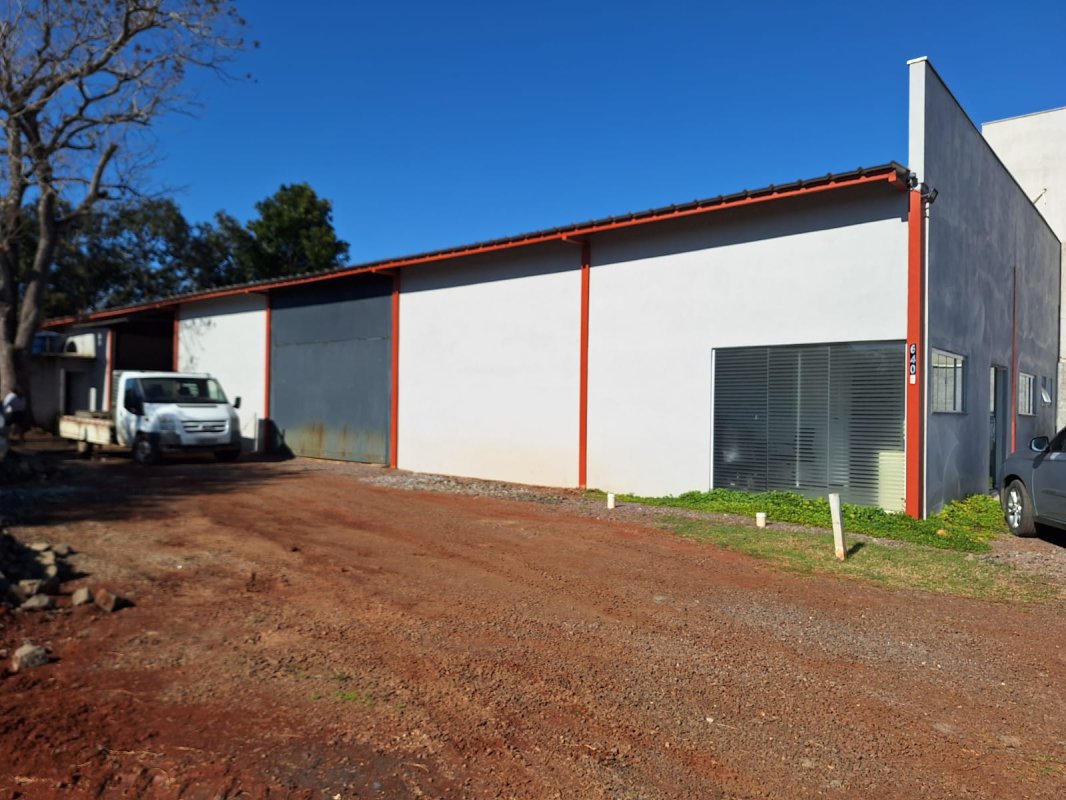 Área de 1.428,85m², contendo edificado um galpão comercial, localizada na Rua José Bonifácio, nº 640, bairro Hidráulica, Lajeado/RS