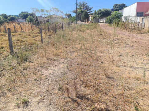 Mossâmedes/go - um lote residencial com área total de 300,00m².