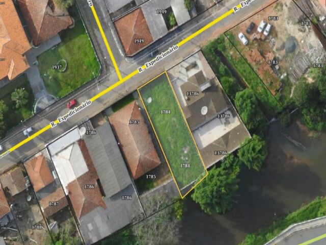 3401 - Imovel: 01 Lote de terras situado nesta cidade, a Rua Expedicionario, com a area total de 444,00m2