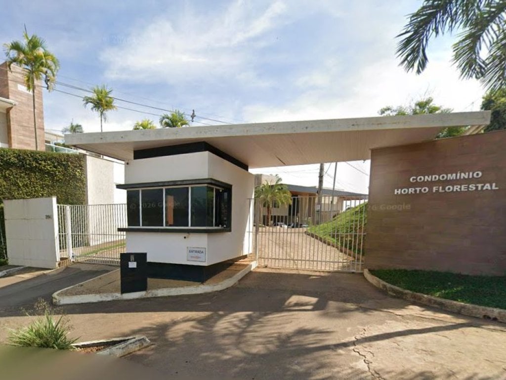 Terreno em leilão no bairro Centro em Miraí - MG