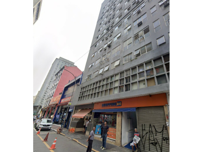 Imóvel comercial à venda em leilão