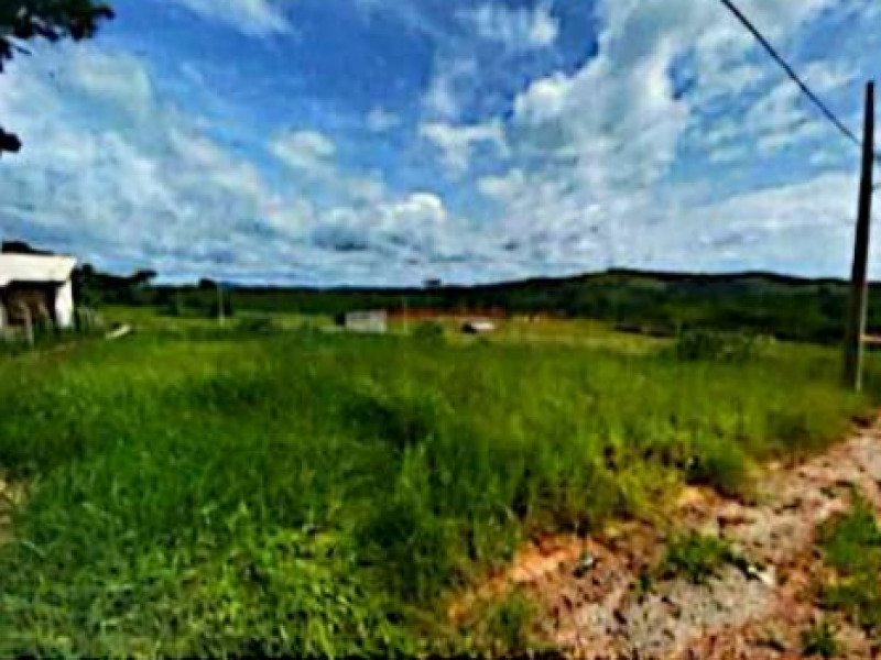 APARTAMENTO em Chapecó/SC - LOTES RESIDENCIAIS em Grajaú Maranhão - FAZENDA RURAL e LOTES RESIDENCIAIS em Minas Gerais - Lote 015 (ID 1720)