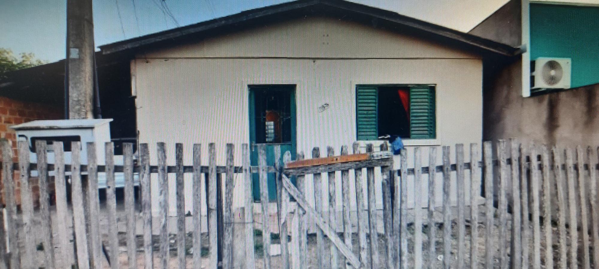 02 CASAS LOCALIZADAS NA RUA SEPÉ TIARAJÚ, 153, SÃO GABRIEL- RS
