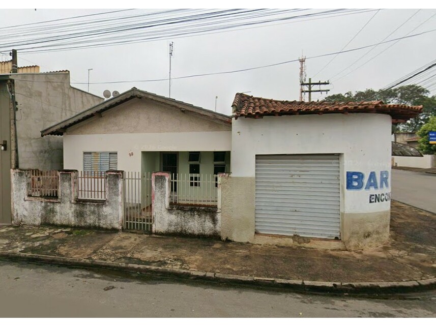 Imóvel comercial/residencial à venda em leilão