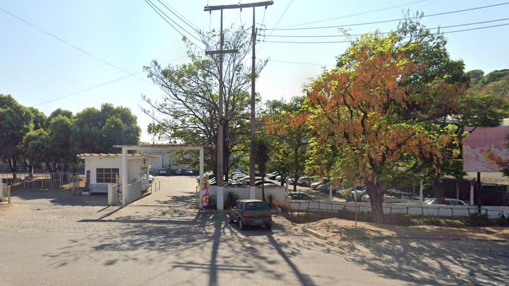 Terreno em leilão no bairro Planalto em Governador Valadares - MG